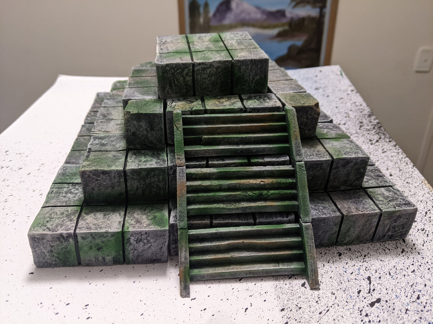 Jungle Ziggurat Pyramid Temple for D&D, Wargaming Terrain, Warhammer Age of Sigmar, TTRPGs