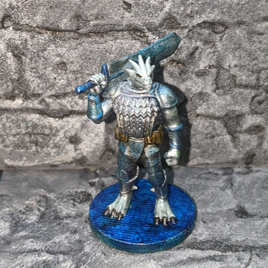 Dragonborn with Chainmail and Greatsword Miniature