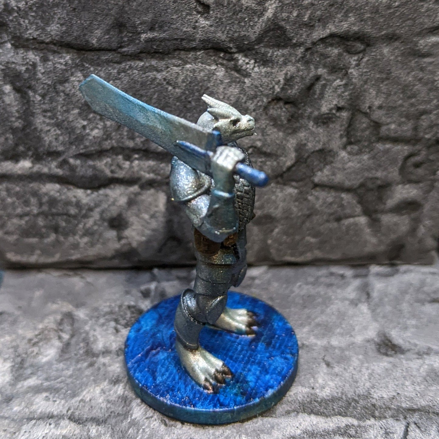 Dragonborn with Chainmail and Greatsword Miniature