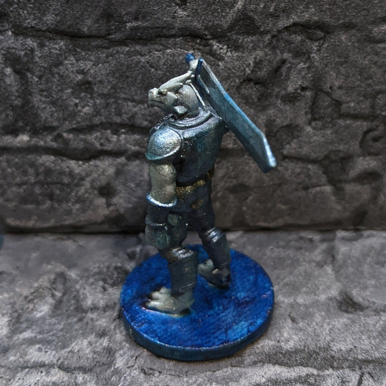 Dragonborn with Chainmail and Greatsword Miniature